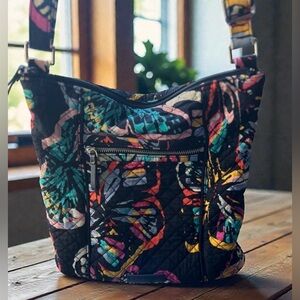 VERA BRADLEY BUTTERFLY
FLUTTER crossbody
